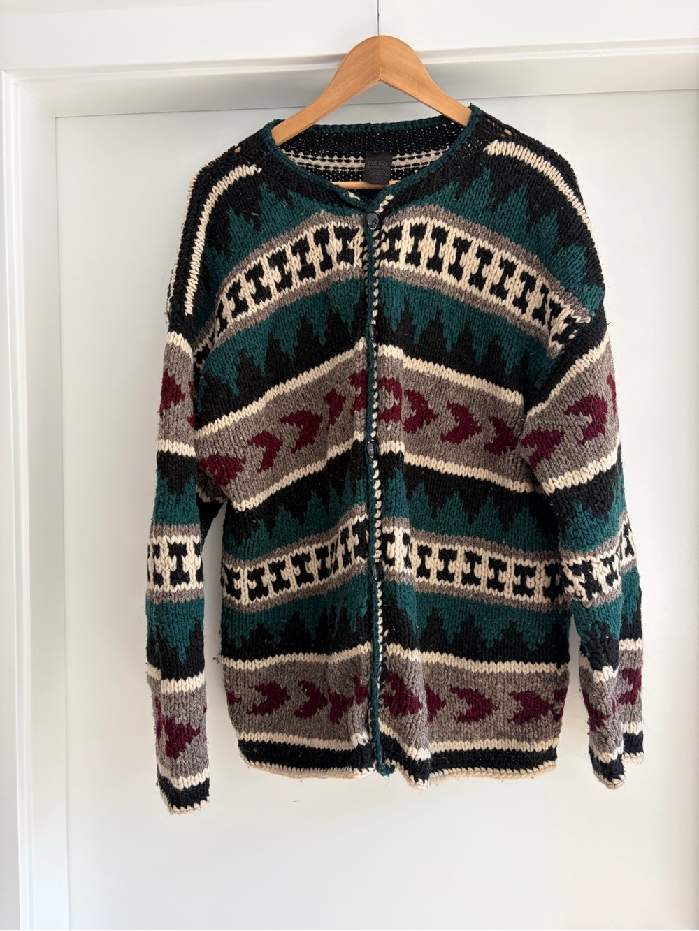 Vintage Handmade in Ecuador Thick 100% Wool Women’s Patterned Cardigan Sweater M